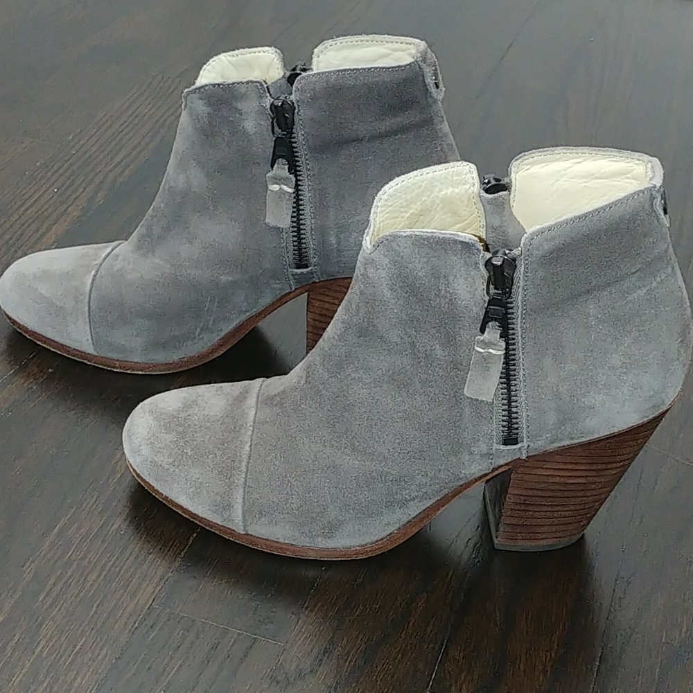 Rag & Bone Margot side zip bootie Gray suede sz 37